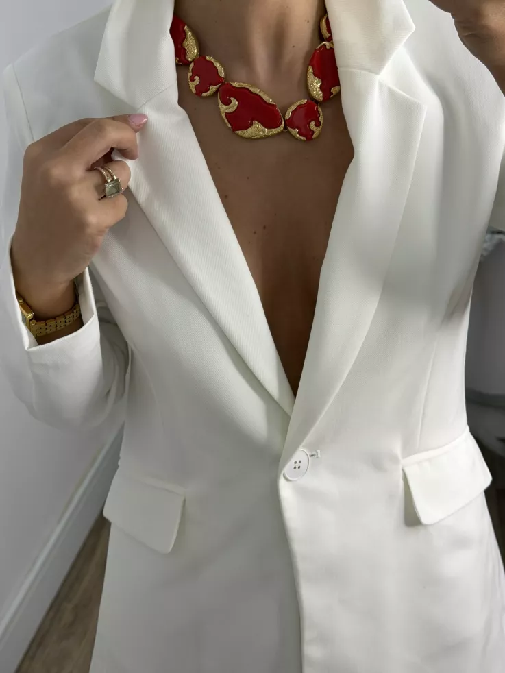 Colgante rojo con filo irregular rodado