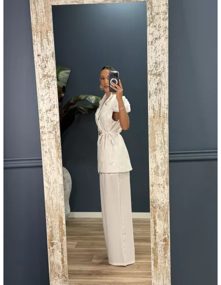 Conjunto de chaqueta organza y pantalón