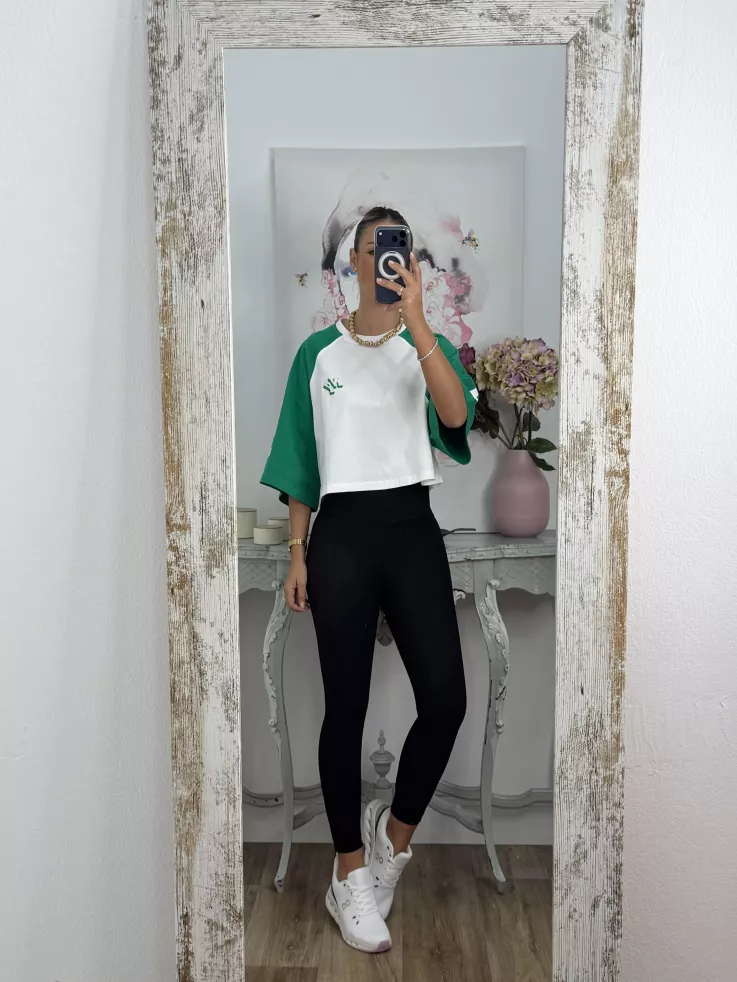 Camiseta Manhattan blanca y verde