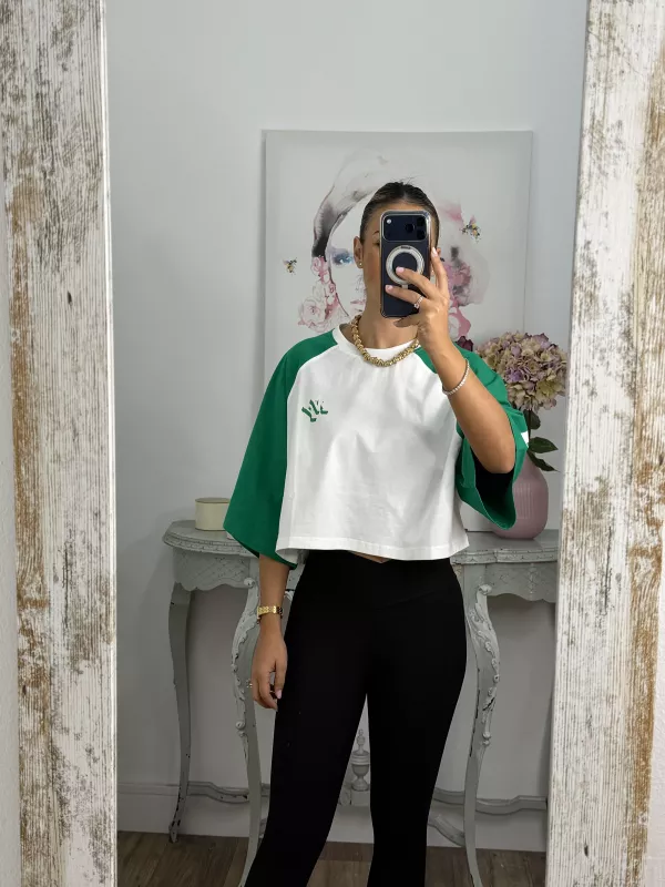 Camiseta Manhattan blanca y verde