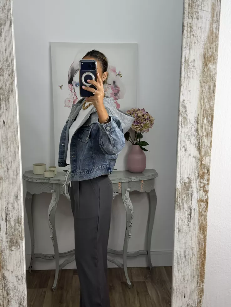 Chaqueta vaquera denim con capucha gris