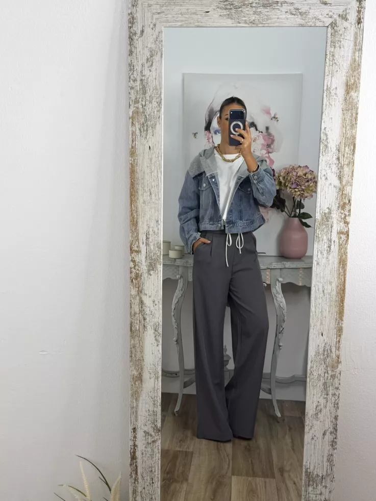 Chaqueta vaquera denim con capucha gris