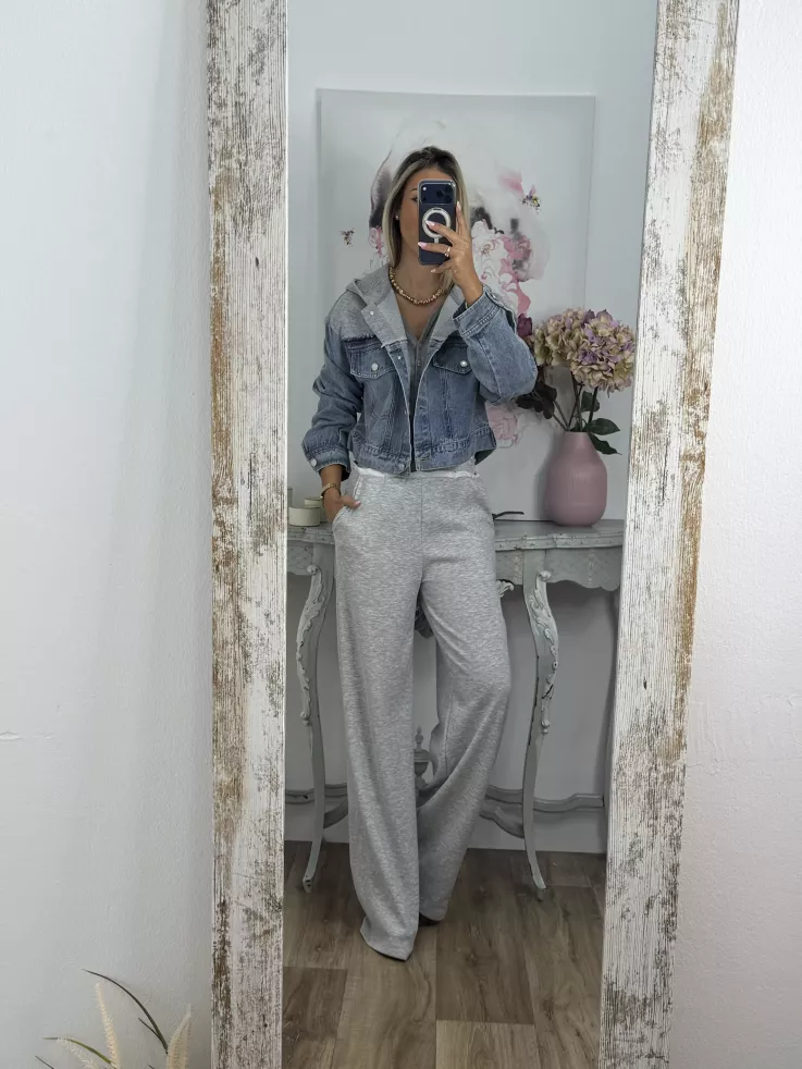 Chaqueta vaquera denim con capucha gris