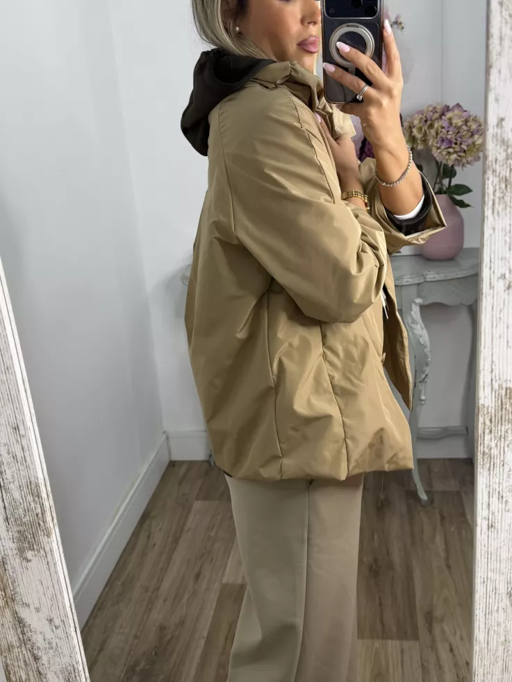 Cortavientos cuello chimenea camel