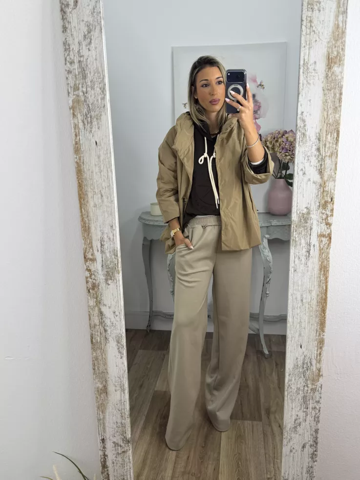 Cortavientos cuello chimenea camel