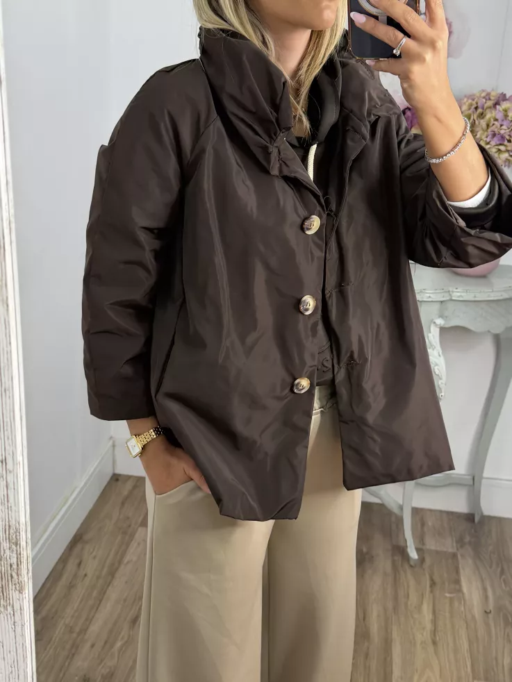 Cortavientos cuello chimenea choco