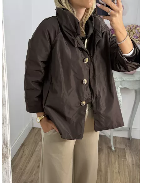 Cortavientos cuello chimenea choco