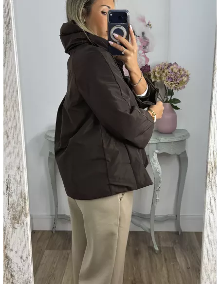 Cortavientos cuello chimenea choco