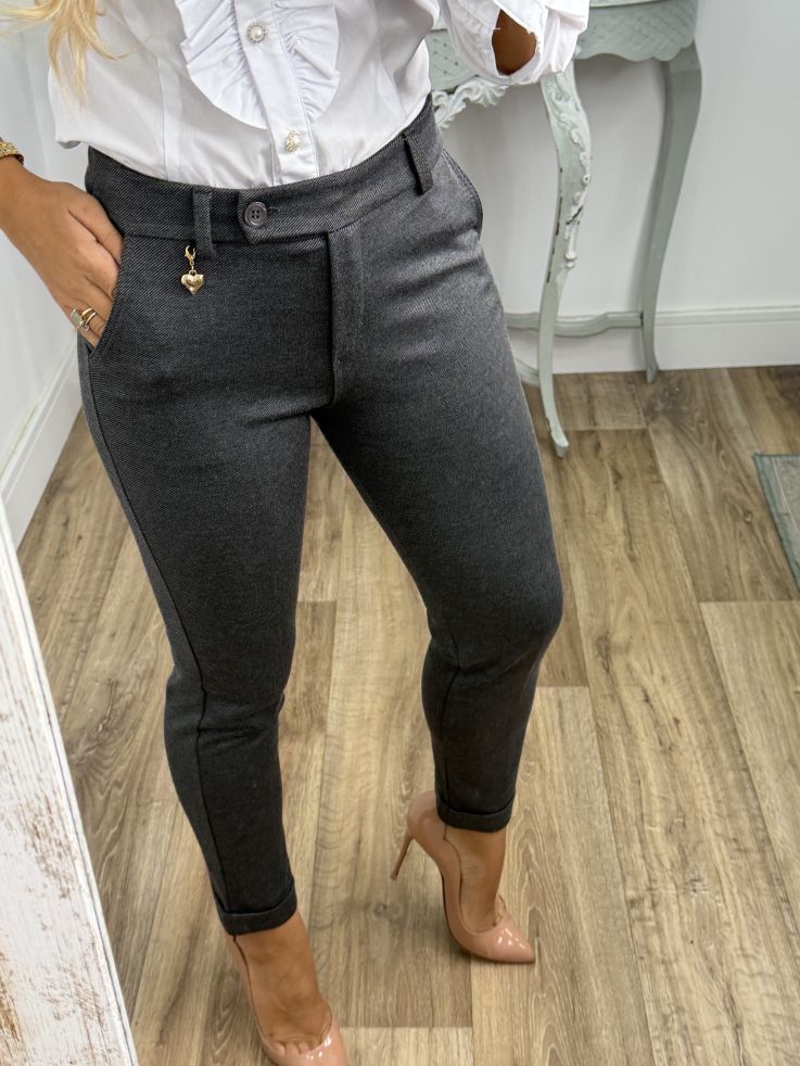 Traje chaqueta y pantalón pitillo gris