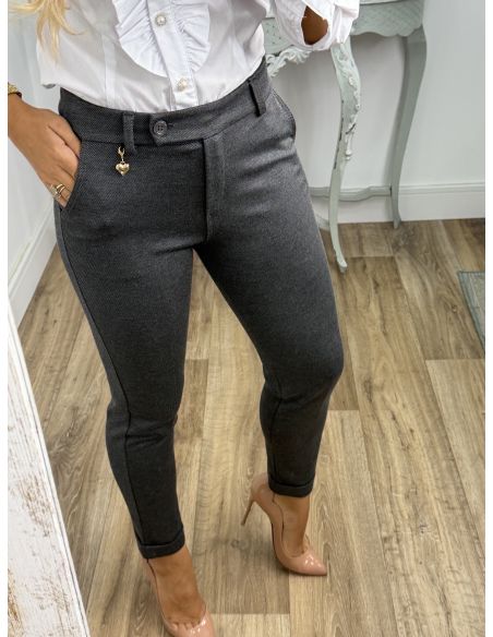 Traje chaqueta y pantalón pitillo gris