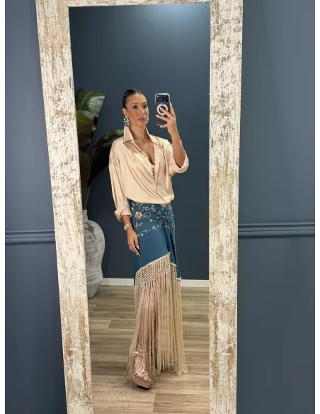 Falda azul borda con flecos