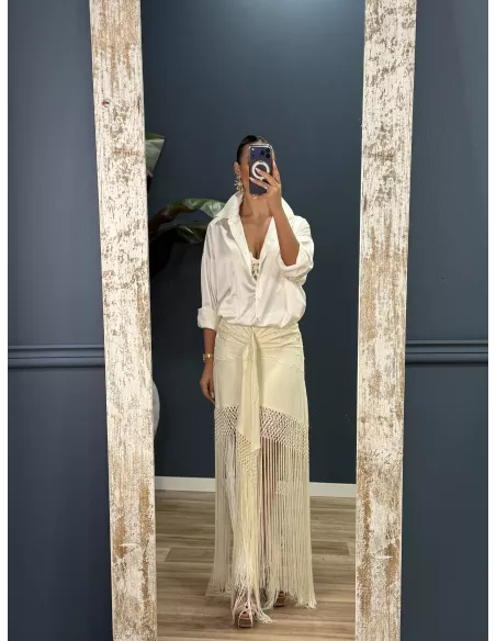 Falda blanca borda con flecos