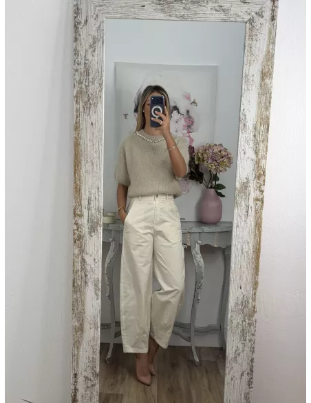 Jersey beige manga corta con cuello de piedras