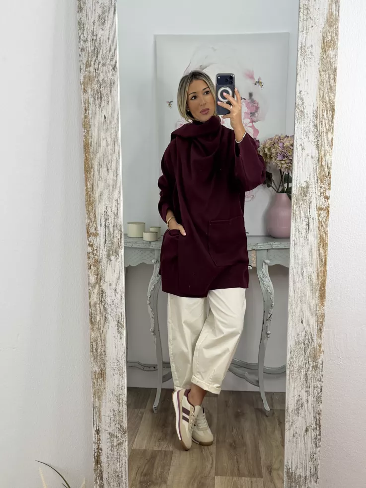 Chaqueta tipo capa burdeos