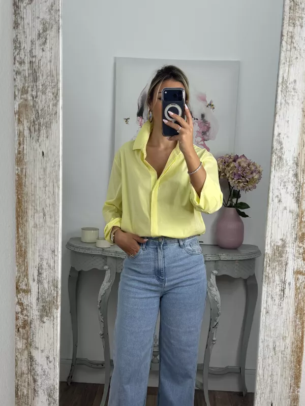 Camisa Selena  amarilla