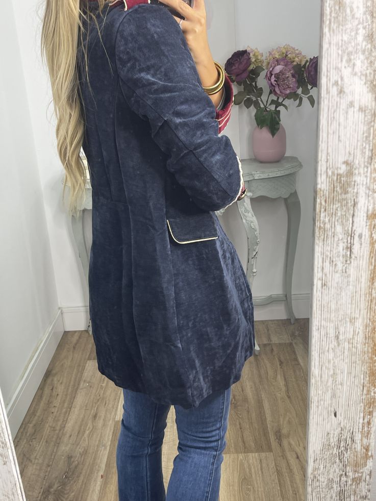 Levita corte militar azul y vino