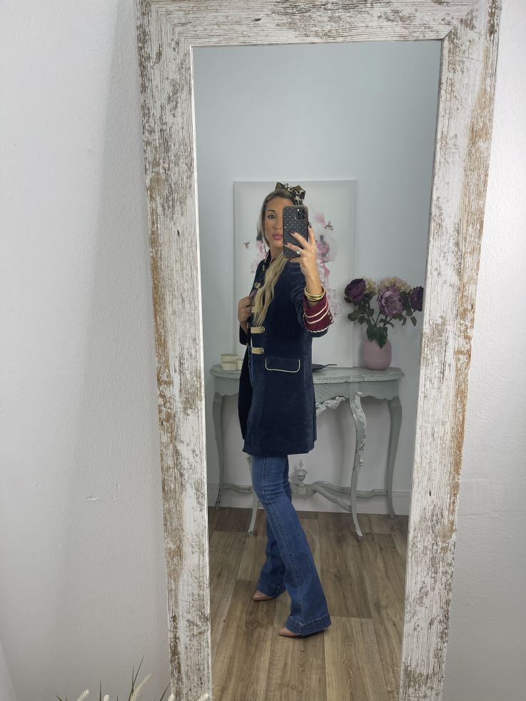 Levita corte militar azul y vino