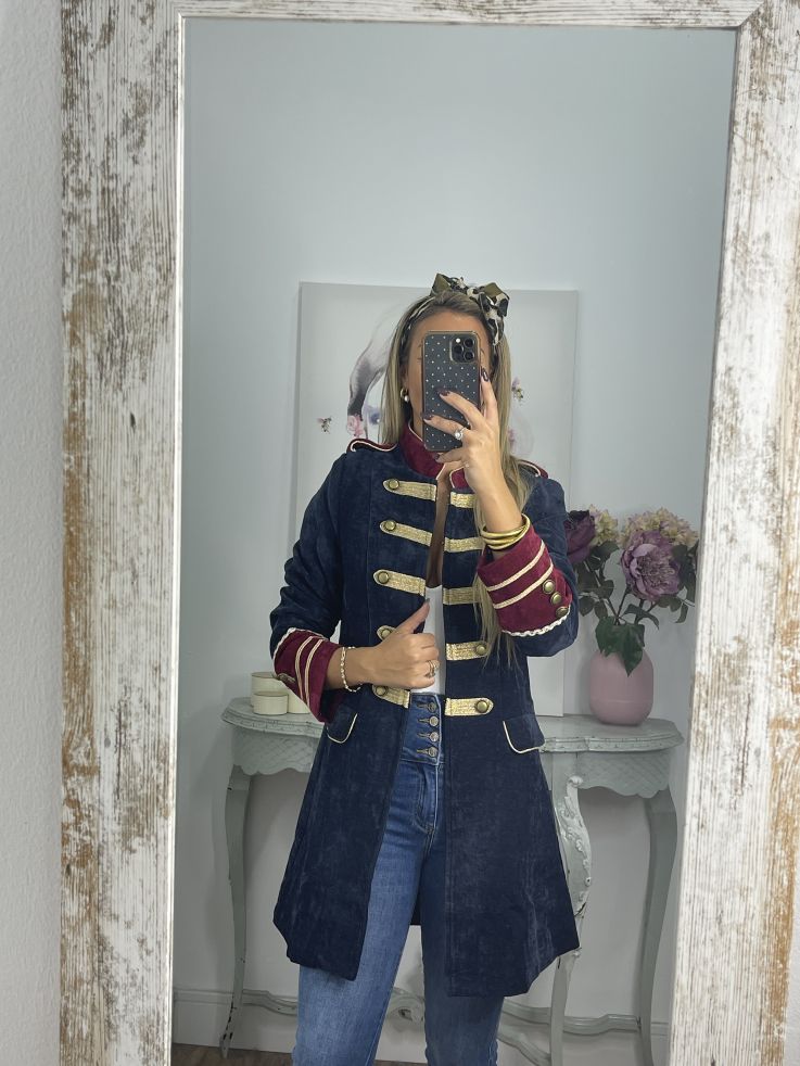 Levita corte militar azul y vino