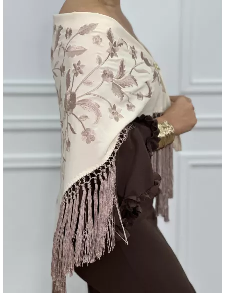 Mantón bordado beige y tostado