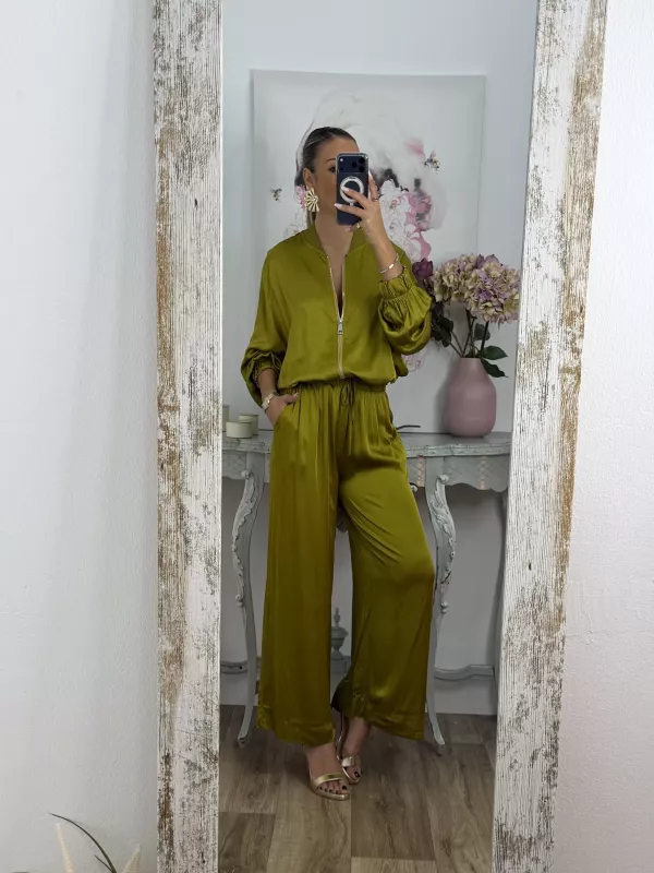 Conjunto Lucrecia satinado lima