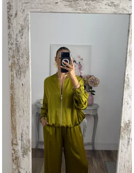 Conjunto Lucrecia satinado lima