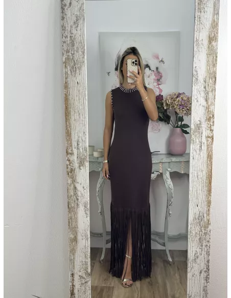 Vestido chocolate tachuelas y flecos
