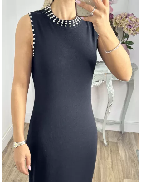 Vestido negro tachuelas y flecos