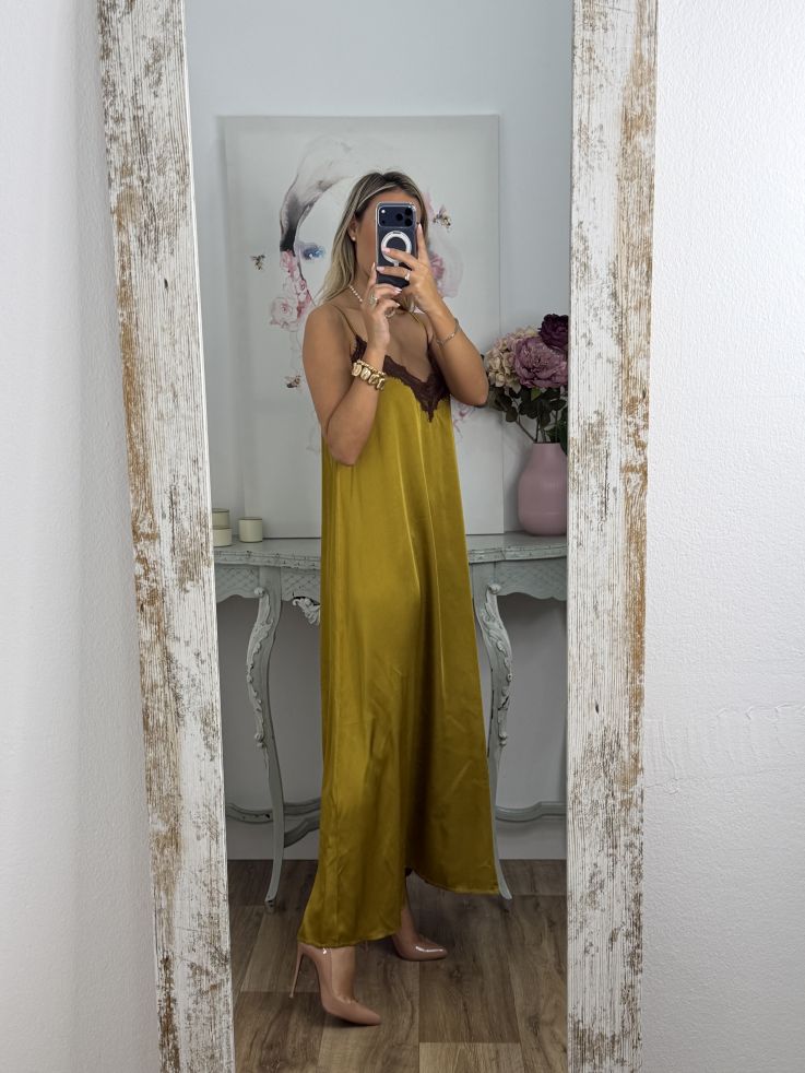 Vestido lencero largo mostaza