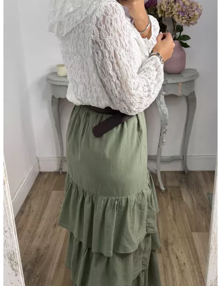 Falda verde volante con cinturón