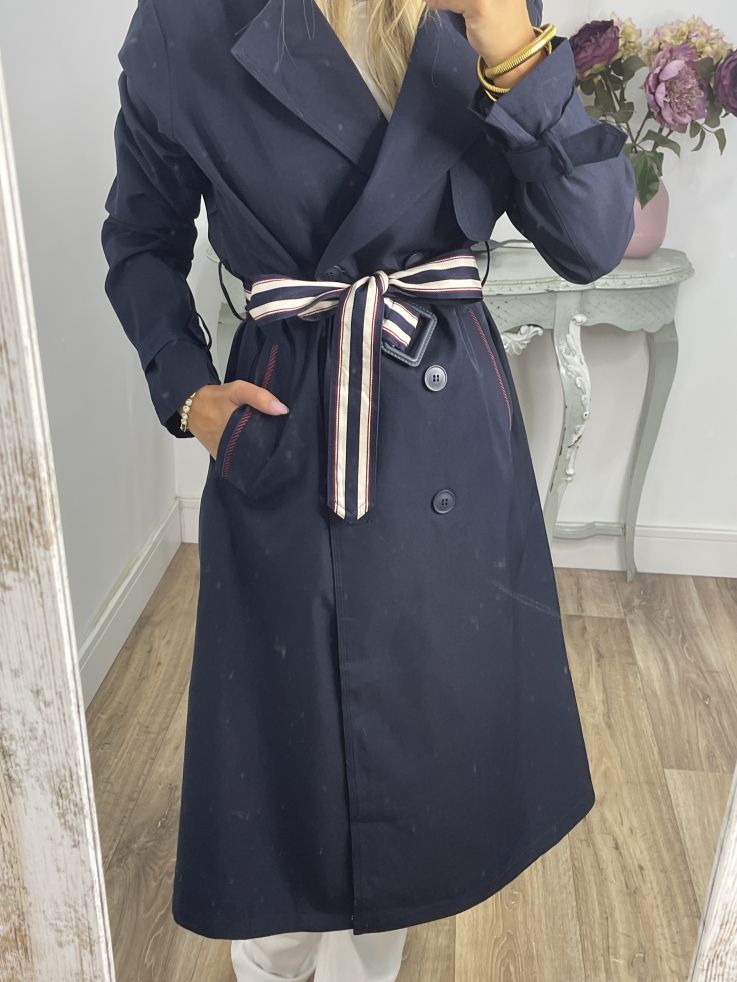 Gabardina azul marino cinturón raya