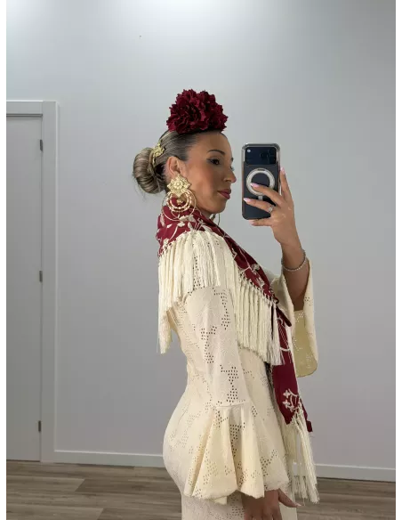 Mantón Rocio bordado burdeos y beige