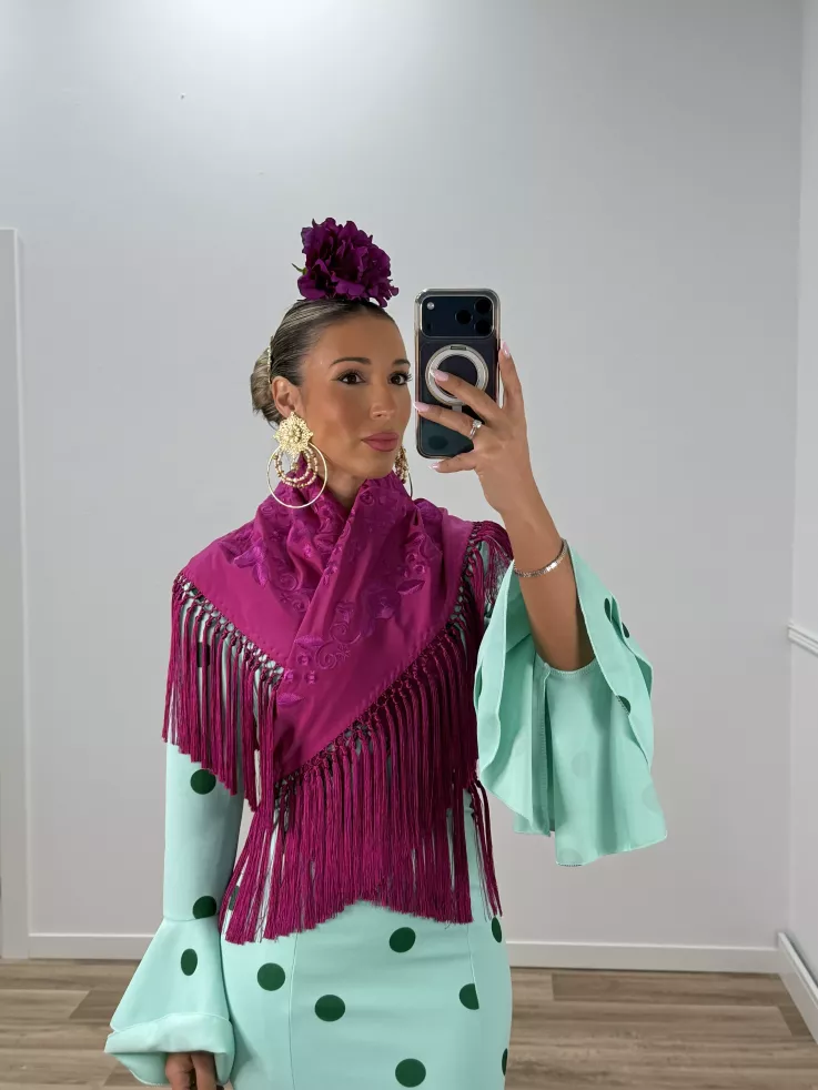 Mantón bordado unicolor buganvilla