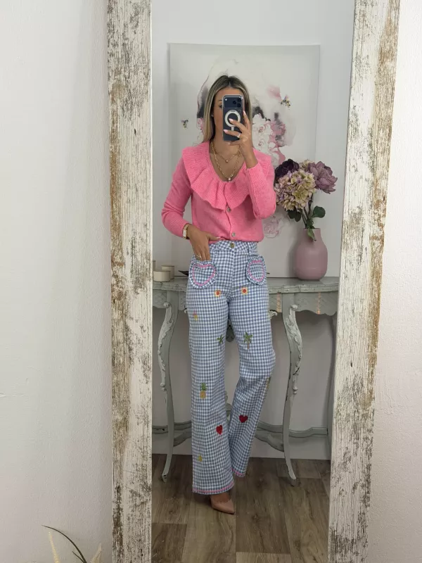 Jeans cuadros vichy azul bordados