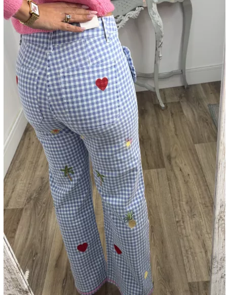 Jeans cuadros vichy azul bordados
