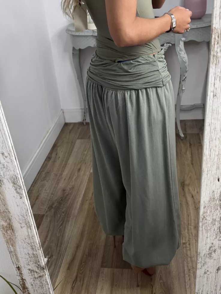 Pantalón Aladín bombacho verde