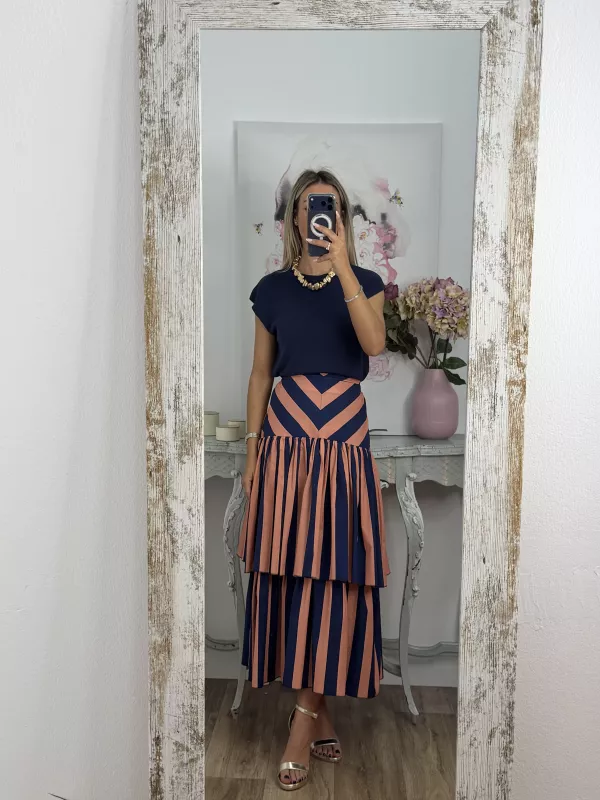 Falda rayas azul y rosa volantes