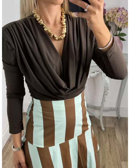 Blusa escote casada choco