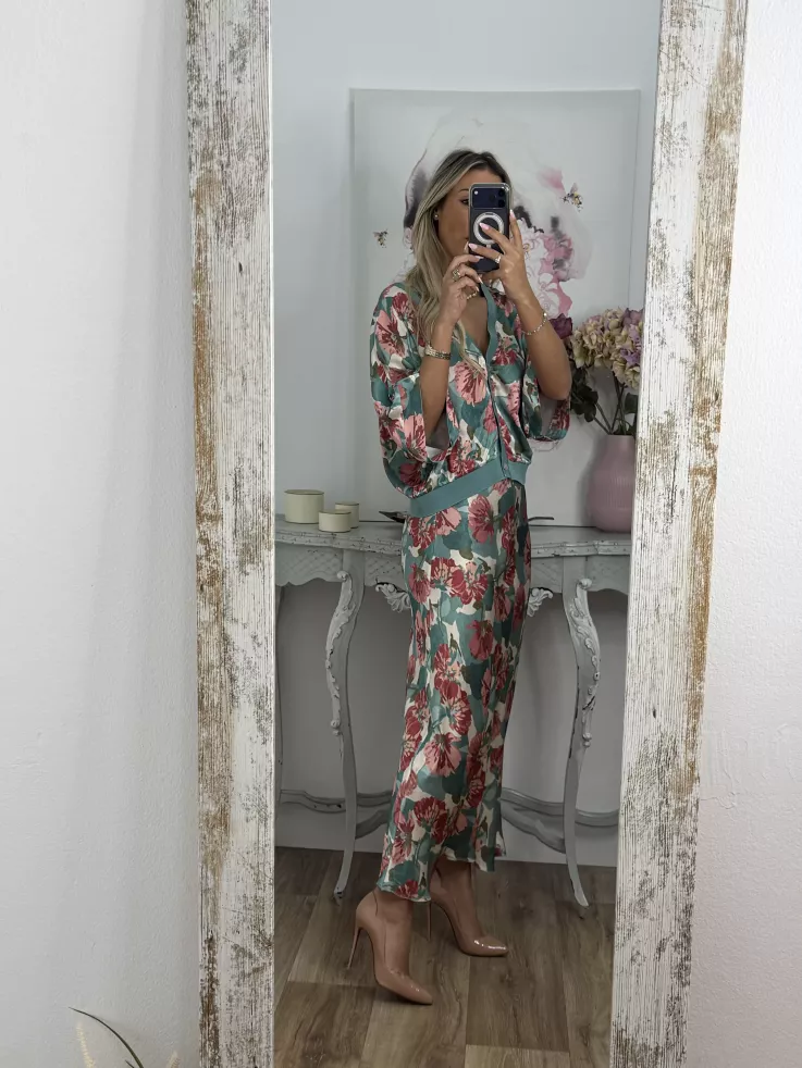 Conjunto Mena flores grandes azul