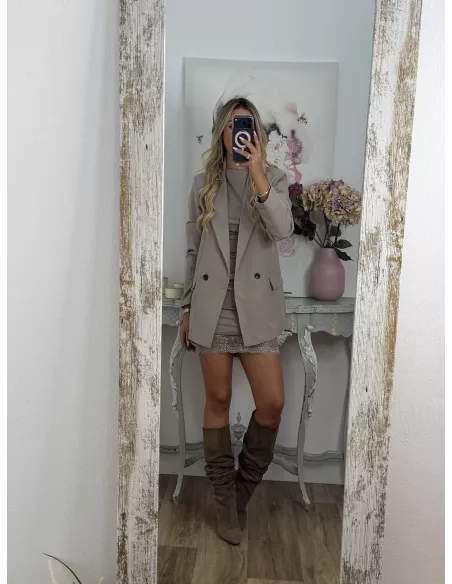 Chaqueta cruzada taupe