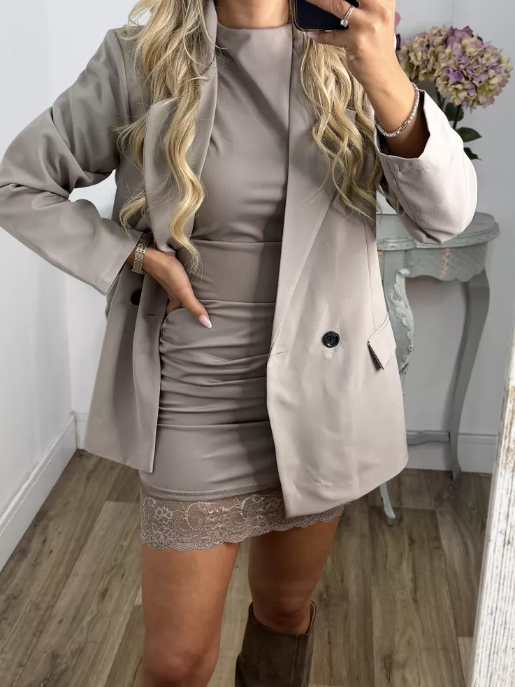 Chaqueta cruzada taupe