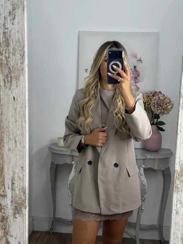 Chaqueta cruzada taupe