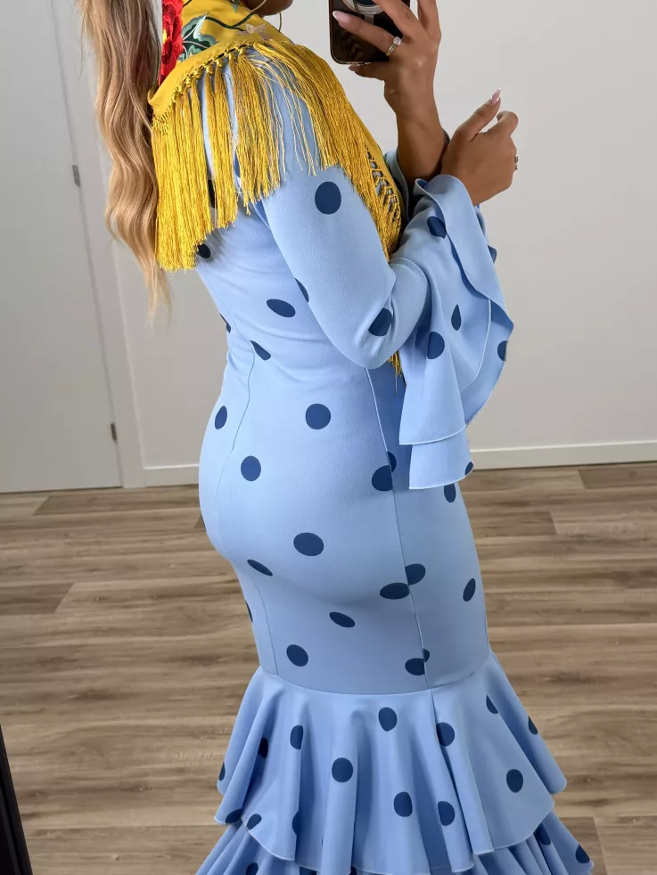 Mantón bordado amarillo