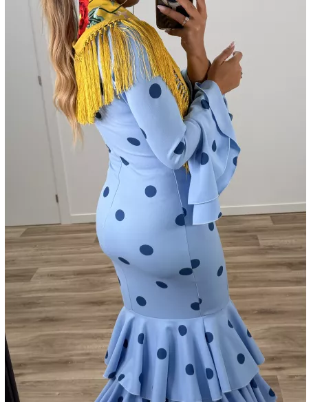 Mantón bordado amarillo