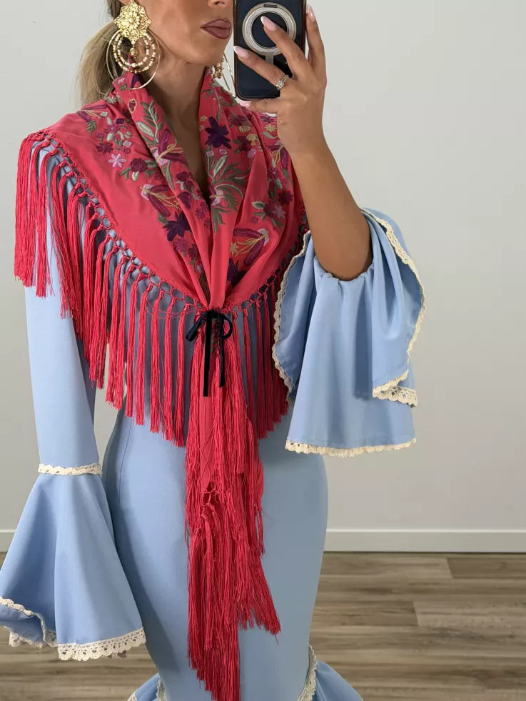 Mantón bordado coral colores