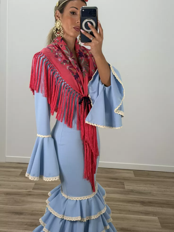 Mantón bordado coral colores