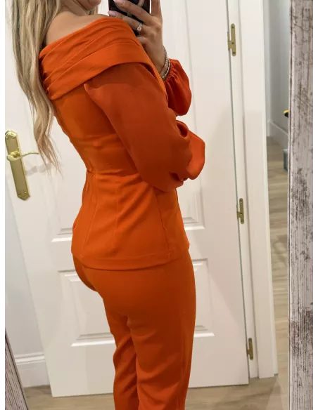 Conjunto Lomas naranja