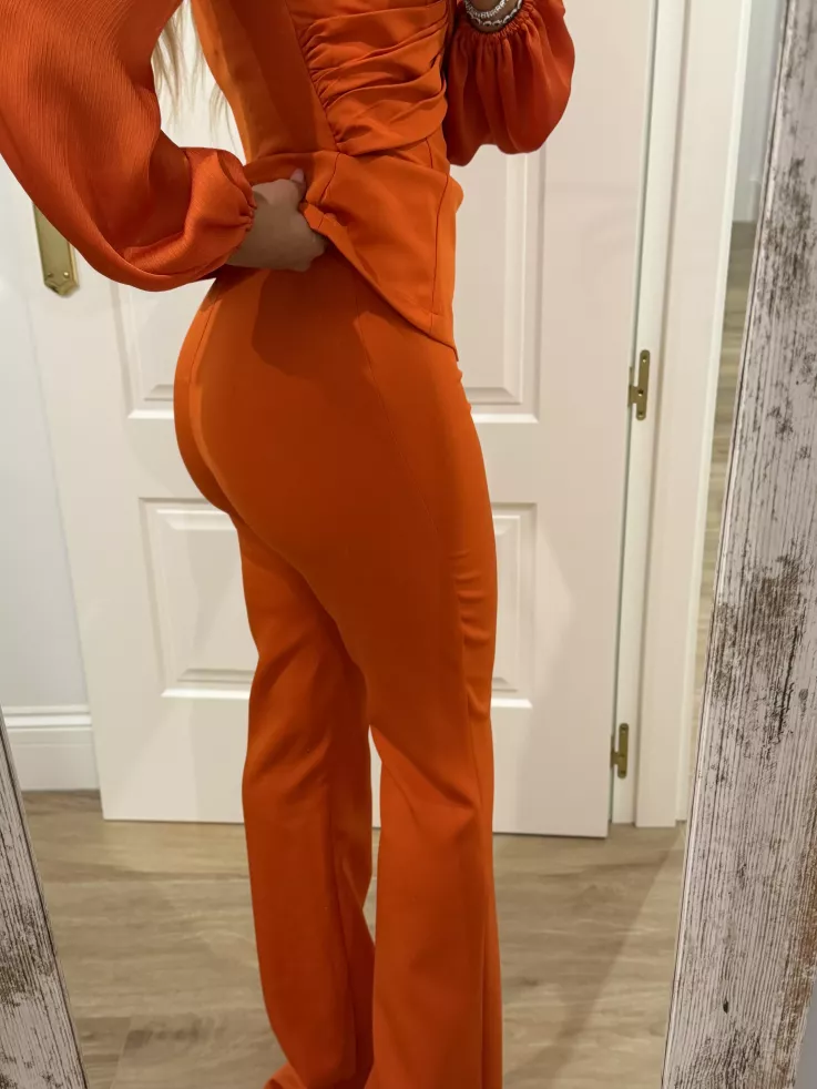 Conjunto Lomas naranja