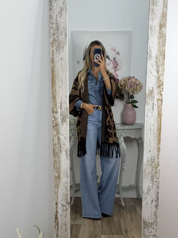 Cardigan print oscuro flecos