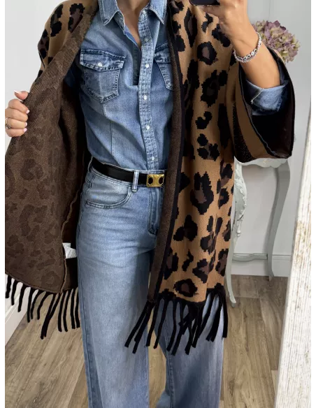 Cardigan print oscuro flecos