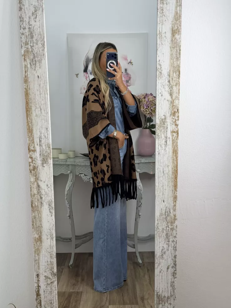 Cardigan print oscuro flecos